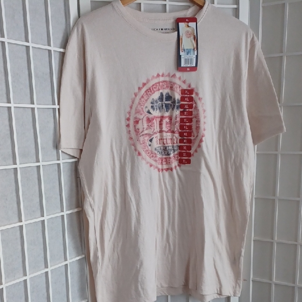 Lucky Brand Men's T-shirt - Picture 1 of 11